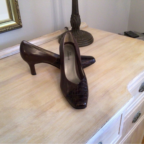 Ros Hommerson Heels - Picture 2 of 4